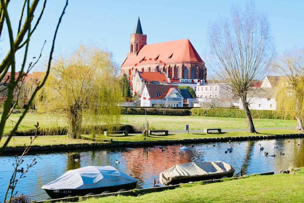 Villa Rumpel Aus Alt Mach Neu Бесков Экстерьер фото